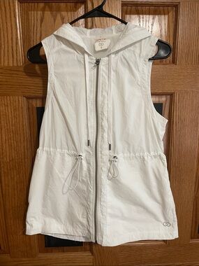 Calia Sleeveless Hooded Zip-Front Vest